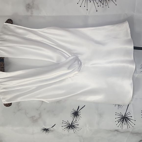 Satin Short-sleeved Blouse - Picture 2 of 4